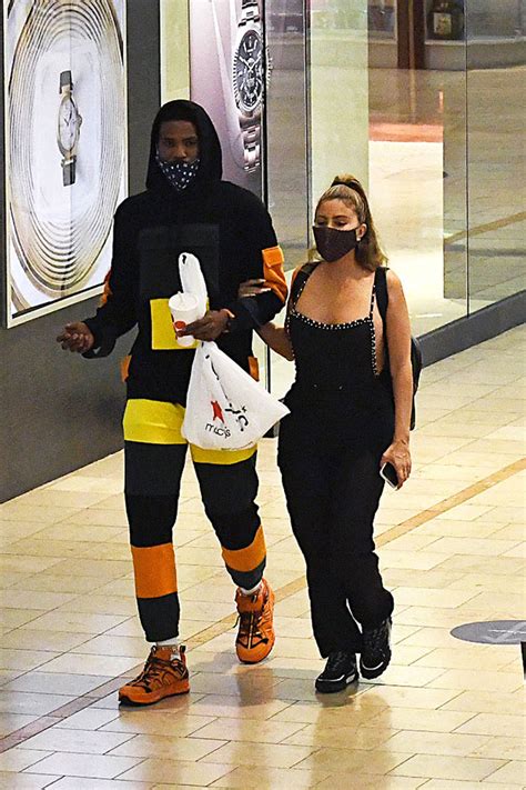 Larsa pippen was photographed holding hands and shopping with minnesota timberwolves cougars: Larsa Pippen & Malik Beasley Pose With Christmas Tree In ...