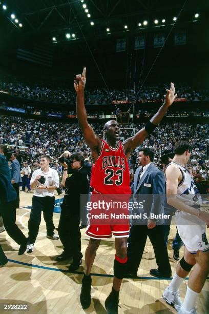 Michael Jordan Championships Photos And Premium High Res Pictures