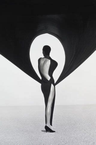 Image Swoon Iconic Photos By Herb Ritts