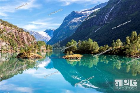 Lovatnet Stryn Sogn Og Fjordane Fylke Norway July 2016 Lovatnet