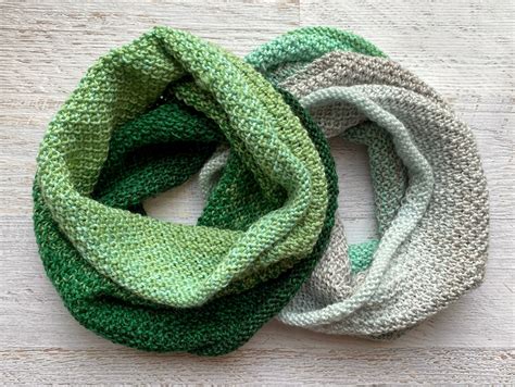Fifty Shades Of 4 Ply Glorious Gradients Free Cowl Knitting Pattern