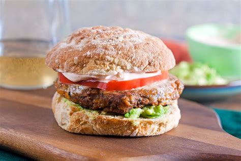 A great snack on the go! Taco Veggie Burgers {Gluten Free} - Healthy Delicious