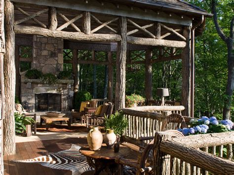 A good size for a bistro patio is about 6 to 7 feet in diameter. 79 Cozy Rustic Patio Designs - DigsDigs