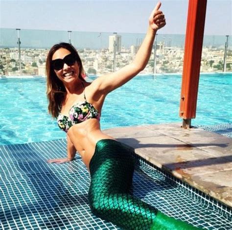 Katching My I Myleene Klass Shows Off Her Washboard Abs As She Poses