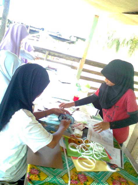 Learn vocabulary, terms and more with flashcards, games and other study tools. LoNgK@i_2U (*_*): Kursus Buku Skrap TEMA BUTANG