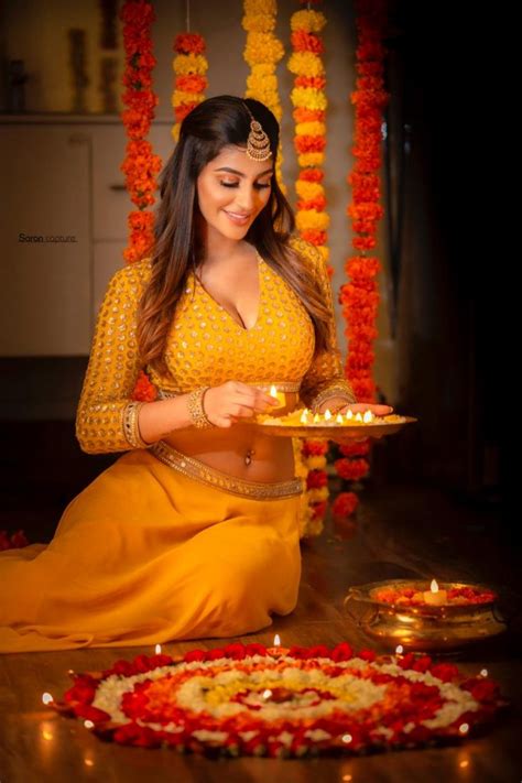 Yashika has kept her personal life under the wraps and thus there is not much information available of any relation she has had in the past or in the present. Actress Yashika Anand's Diwali special photos