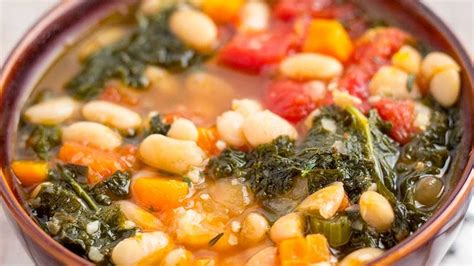Great northern beans are a north american bean, which is popular in france for making cassoulet (a white bean casserole) and in the whole mediterranean where many beans of a similar appearance are cultivated. Vegan Instant Pot White Bean Soup