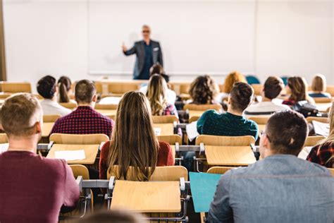 What To Expect From Your First Law Lecture The Lawyer Portal