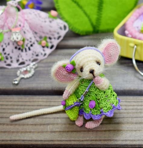 Crochet Pattern Of The Famous Little Mouse Dress In 2021 Crochet