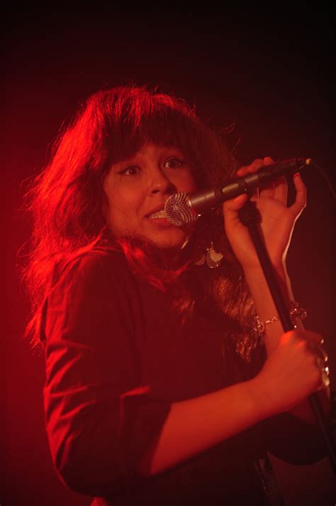 Change the spelling of a word. Maria Mena - Mit neuem Album und... (1/10) - Maria Mena ...