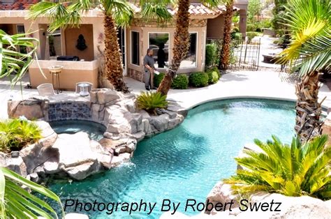 Blogging By Robert Vegas Bob Swetz Homes Commercial Properties Land