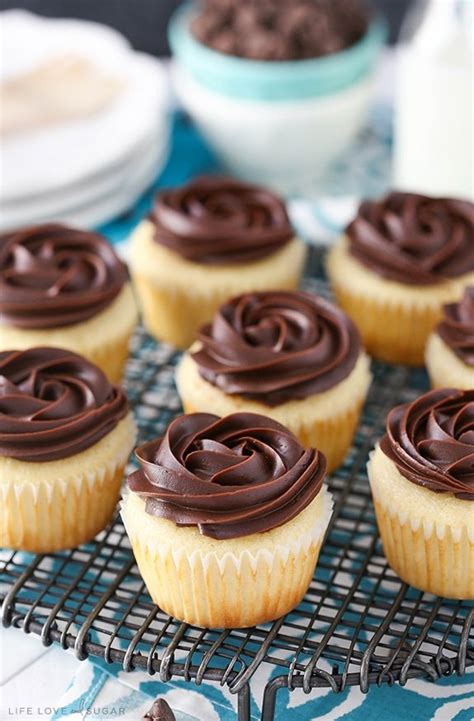 Boston cream cupcakes have all the flavors of boston cream pie in cupcake form: Boston Cream Pie Cupcakes - Life Love and Sugar
