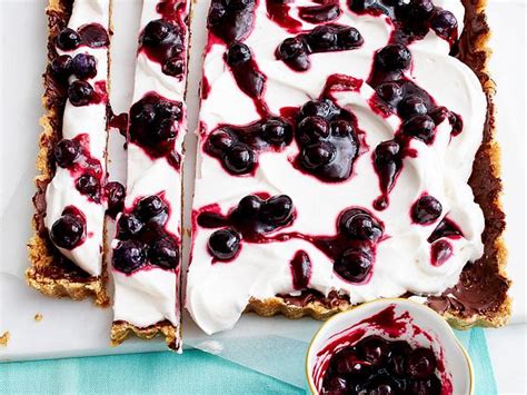 Viel saftiges obst, quark und joghurt sorgen für köstlichen und schlanken kuchengenuss. Leichte Kuchen - Rezepte mit maximal 250 kcal - LECKER.de