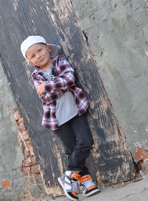 Childrens Photography Cute Pose For A Little Boy T2m Get Creative