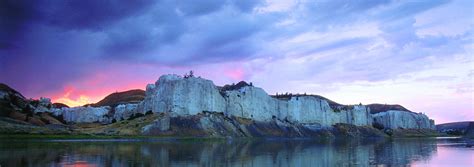 1 Wild And Scenic Missouri River White Cliffs And Badlands Montana