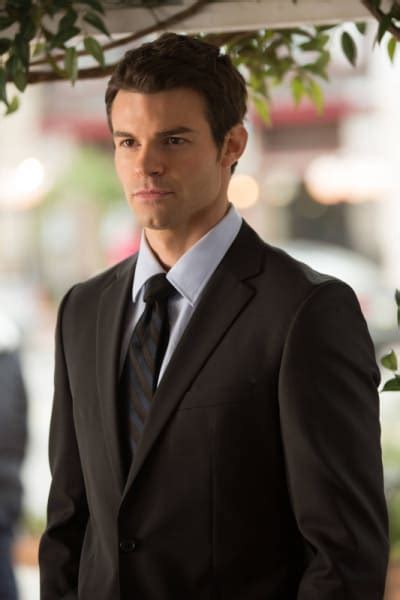 Daniel Gillies Previews Return To The Vampire Diaries Another Clean Up