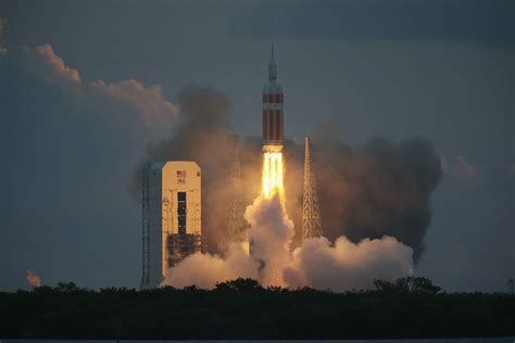 Watch Nasa Orion Spacecraft Flight Splashdown Video