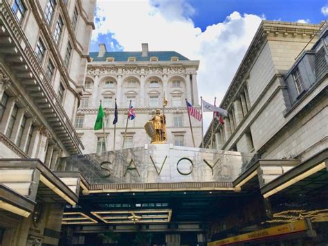 What Its Like Staying At The Legendary Savoy Hotel London Quick