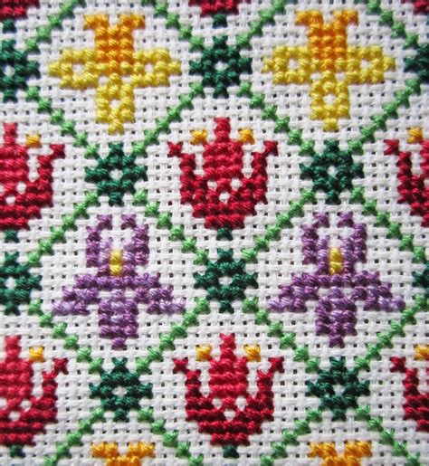 Kbb Crafts And Stitches Spring Flowers Cross Stitch