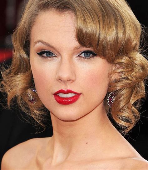 Super Vaidosa 5 Taylor Swift Makeups With Red Lipstick Super Vaidosa