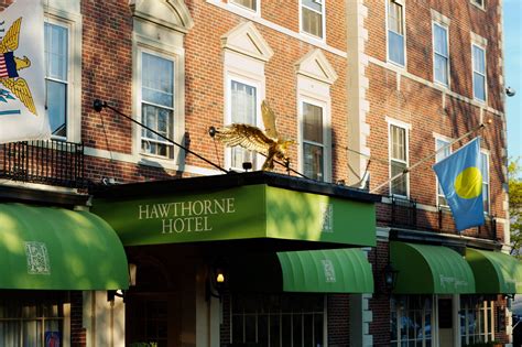 Lodging In Salem Ma North Shore Vacations Getaways At Hawthorne Hotel