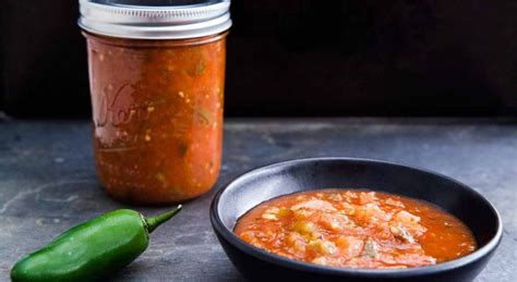 canning salsa chunky tomato salsa   homes  garden canning magazine sbcanning