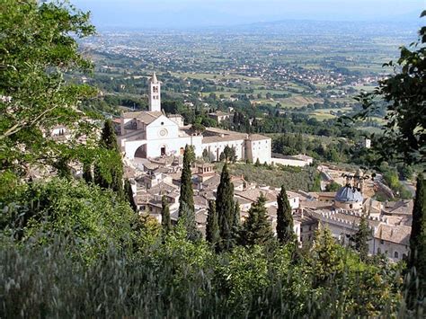 the ultimate guide to assisi italy blog walks of italy tomas rosprim
