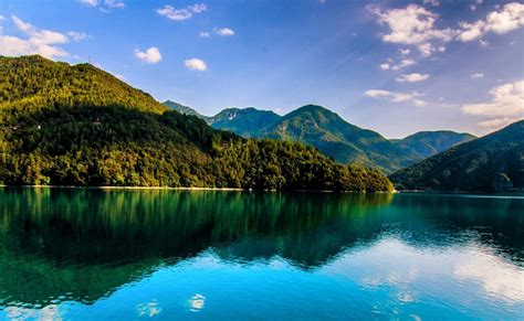Masaüstü Manzara Orman İtalya Göl Yansıma Yeşil Yaz Vadi