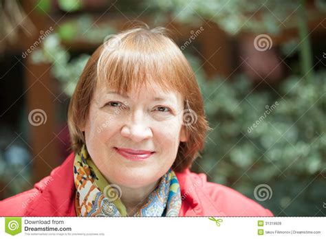 Ritratto Della Donna Senior Sorridente Fotografia Stock Immagine Di