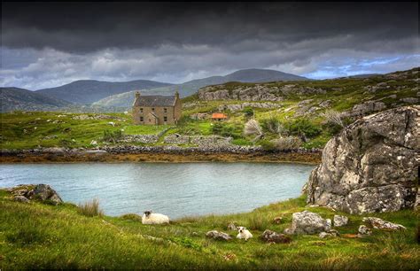 Pagewoman Kendebig Isle Of Harris Outer Hebrides Scotland By Ian