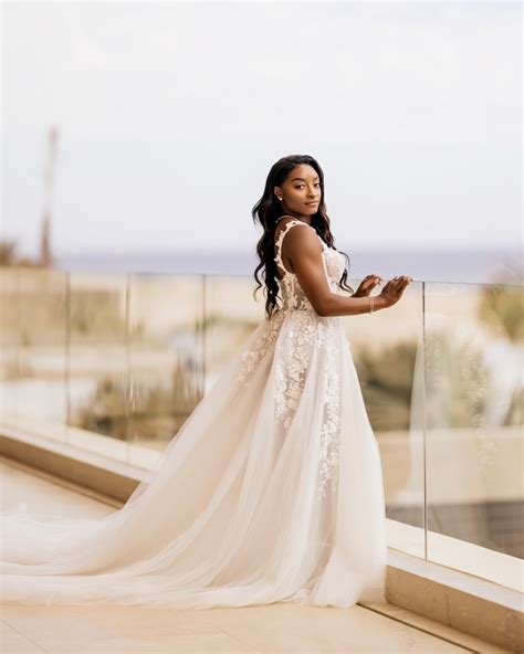Simone Biles Wedding Dress See Her Magical Gown S7yle