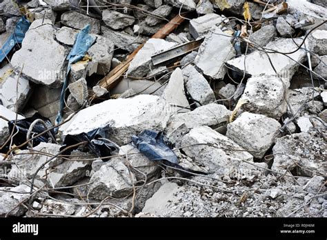 Pile Of Concrete Debris At A Building Demolition Site Stock Photo Alamy