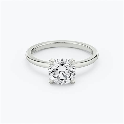 Classic Diamond Solitaire Engagement Ring Vrai