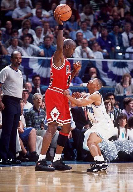 Many of these players have been recognized not only for being short, but doing moves and plays that tall players can't do. Best Short NBA Player Ever - Muggsy, Adams, Murphy ...