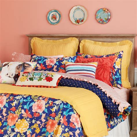 The Pioneer Woman Fiona Floral Comforter Floral