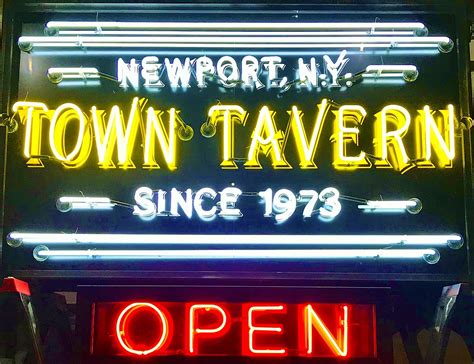 Check Out These 43 Amazing Classic Custom Made Neon Signs