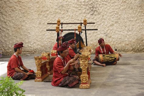 Ragam Alat Musik Bali Khas Tradisional Indonesia Yang Perlu Dilestarikan