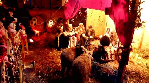 Народився бог на санях в лемківськім містечку дуклі. Різдво у Львові / Christmas in Lviv, Ukraine - YouTube