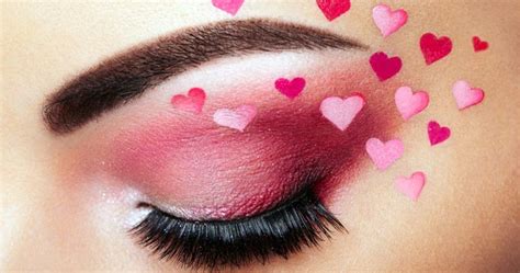 12 Gorgeous Eye Makeup Ideas That Make You Charming On Valentines Day