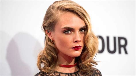Cara Delevingne Defends Herself After Awkward F Interview Snub I Was Told To Say No HELLO