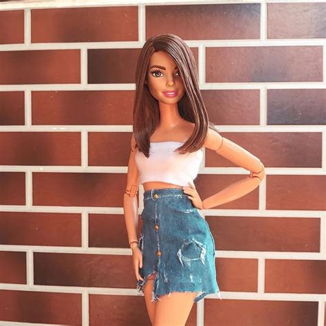 𝖢𝖺𝗋𝗈𝗅 𝖲𝖺𝗆𝗉𝖺𝗂𝗈 ♡ On Instagram “𝟘𝟙𝟘𝟙𝟚𝟘 🌻 ” Barbie Doll Hairstyles