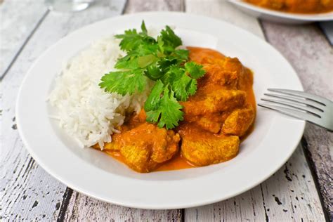 Unfortunately, i don't live near any good indian restaurants, so my fiancé and i resort to buying the simmer sauces if we are desperate for a taste of indian and don't feel like driving to a decent indian place. Poulet Tikka masala : recette indienne hyper simple