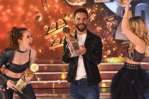 Cantando 2020 Agustín Sierra Se Convirtió En El Ganador Del Certamen De Canto Tvshow 16