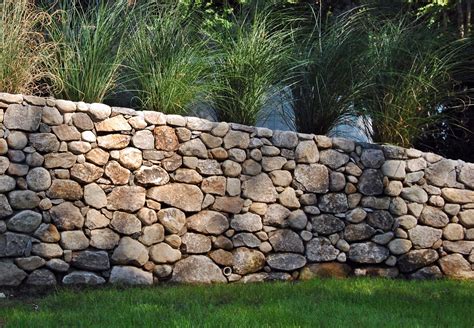 10 Garden Stone Wall Design Ideas Stylish And Attractive Stone Wall