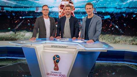 Zudem gab es auch kritik am auftritt von kommentator tom. TV-Juli auch ohne deutsche Elf im Zeichen der WM | W&V
