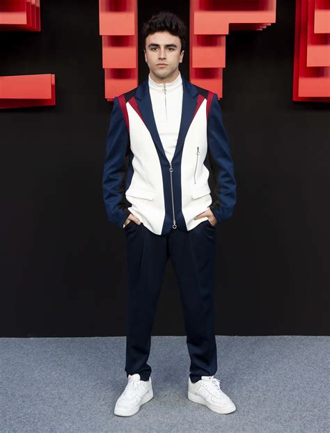 Aron piper's body measurements including height, weight. 'Elite' Season 4: Release date, plot, cast and all you ...