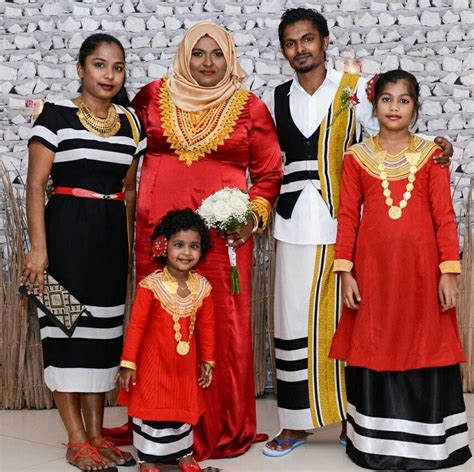 Traditional Maldives Clothing Ph