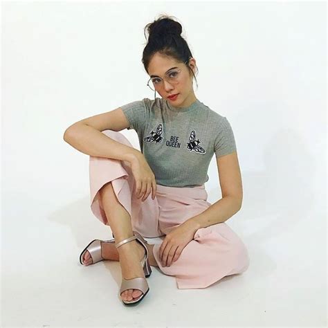 Endorsement Shoot Yesterday Filipina Actress Role Models Two Piece Skirt Set