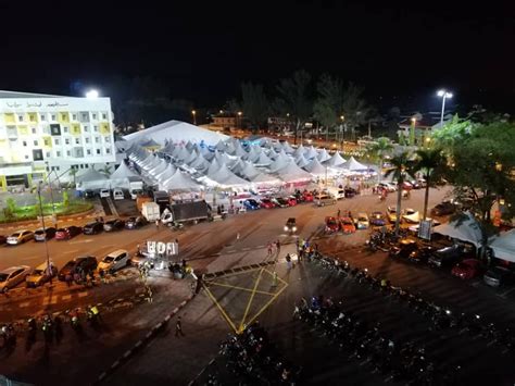 Stadium indera muliabadminton, 210 metros a noroeste. Ramadhan Bazaar(Stadium Indera Mulia) 2019 - Visit Perak