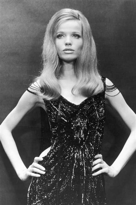 60 iconic women who prove style peaked in the 60s 60s models iconic women fashion models
